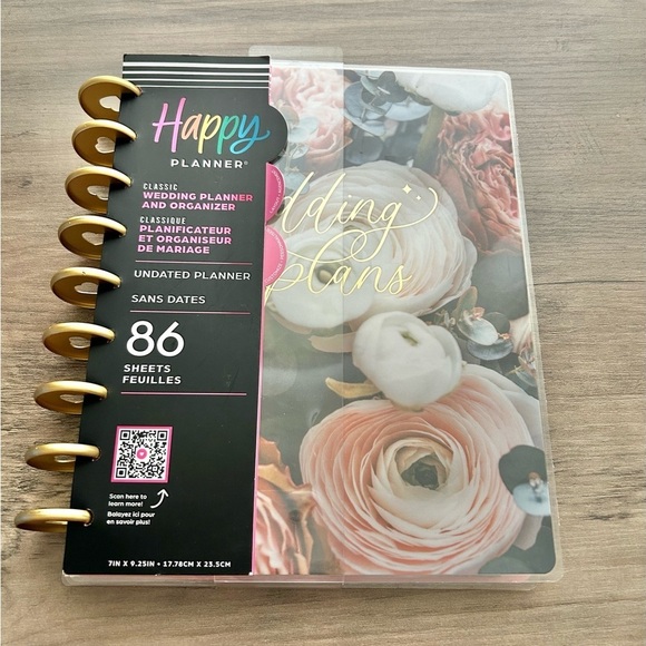 The Happy Planner Undated Wedding Planner and Organizer - Picture 2 of 8